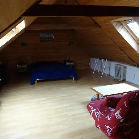 Au Coeur De La Bretagne Holiday home Roudouallec